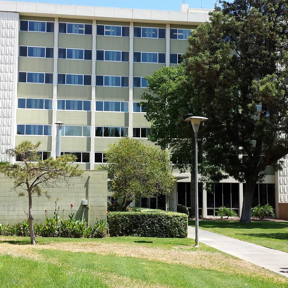 Clean windows on La Sierra University Dorms as clean by Raincross Window Cleaning